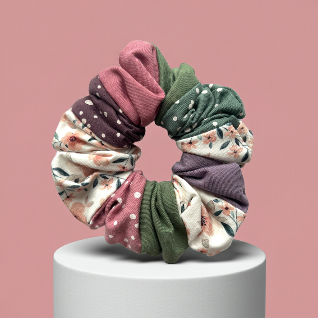 Signatur Scrunchie Farbe 1 – handgefertigt, 92%/95% Baumwolle, 8%/5% Elasthan – Uni & Muster, elastisch & weich