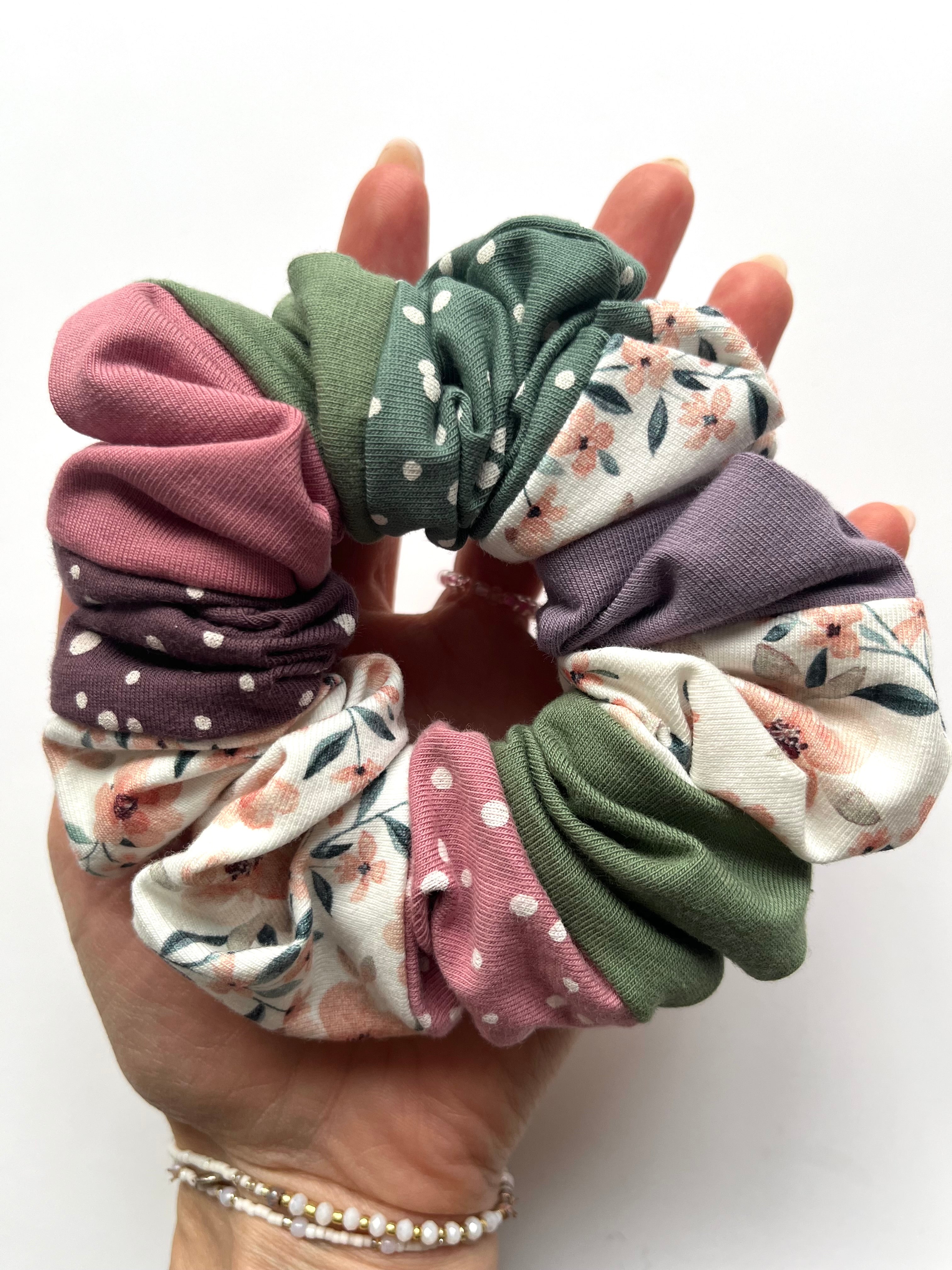 Signatur Scrunchie „Farbe 1“ weich & stylisch